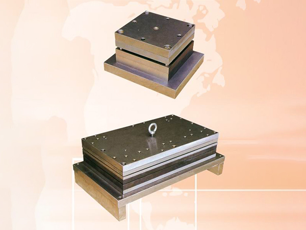 Hardware mold