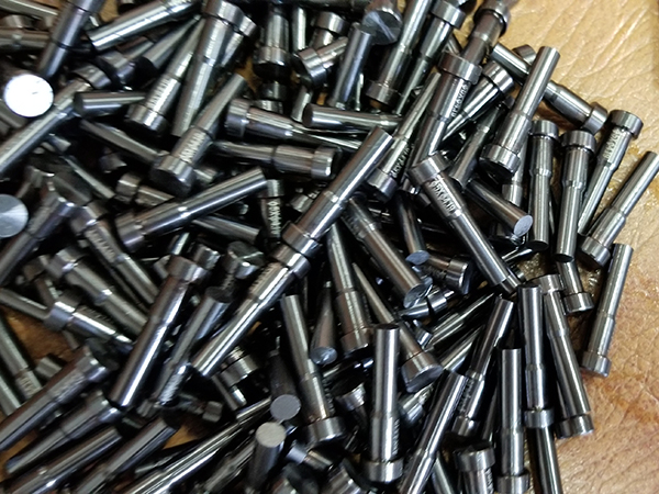 Hardware mold