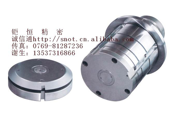 D-station double knockout die