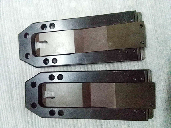 Turret punch clamp