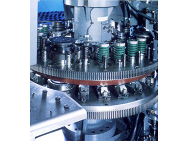 Domestic machine tool mold